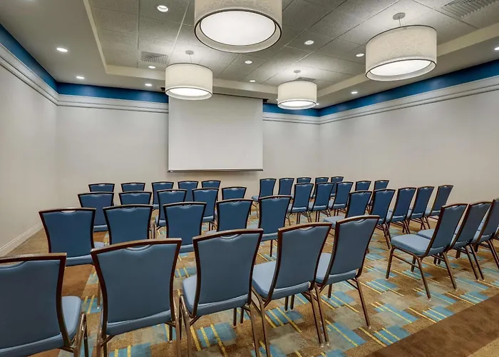 Drury Inn & Suites Grand Rapids